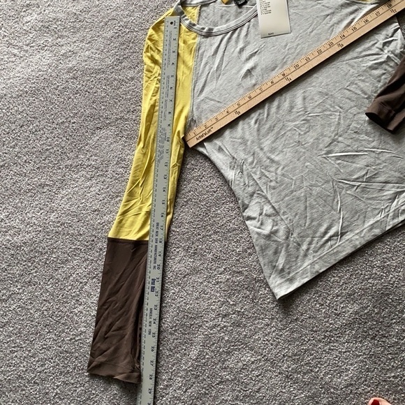 ST. JOHN Top M NWT Grey Melange Slate Lemongrass - Picture 5 of 9